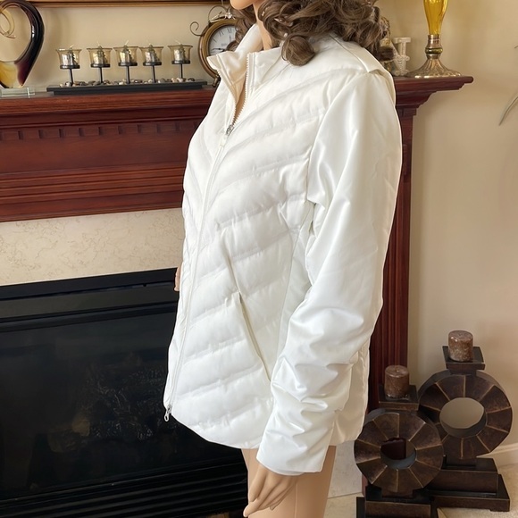 Brand New Nike Aeroloft Ventilated Lightweight Warmth Golf Cream Zippered Jacket - Picture 6 of 16